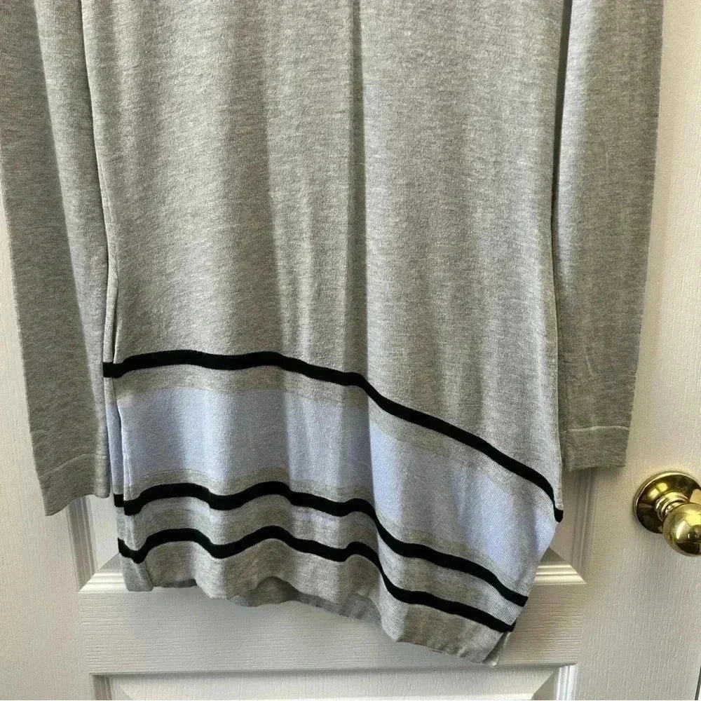 Ricki’s Grey V Neck Sweater Asymmetrical Hem Blue Black Stripes XS - Picture 8 of 13